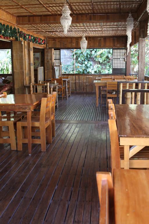 Bamboo House Beach Lodge & Restaurant Puerto Galera Exterior foto