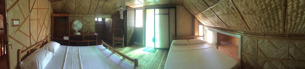 Bamboo House Beach Lodge & Restaurant Puerto Galera Exterior foto