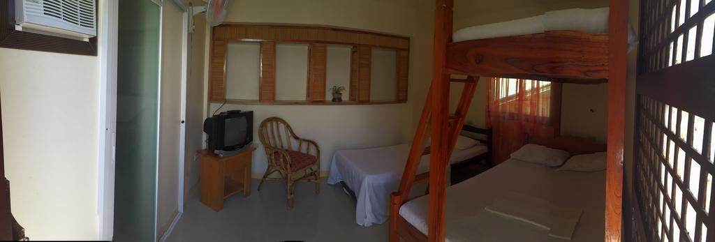 Bamboo House Beach Lodge & Restaurant Puerto Galera Exterior foto